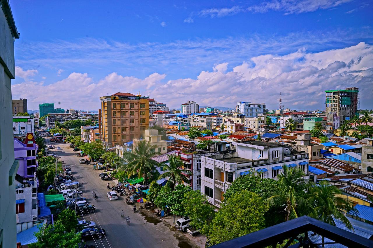 Hotel Yadanarbon Mandalay Bagian luar foto